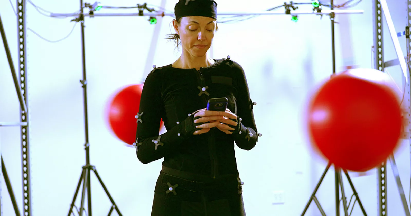 Test subject in Exponent UX research laboratory as research examine the effects of distractions during cell phone use. 